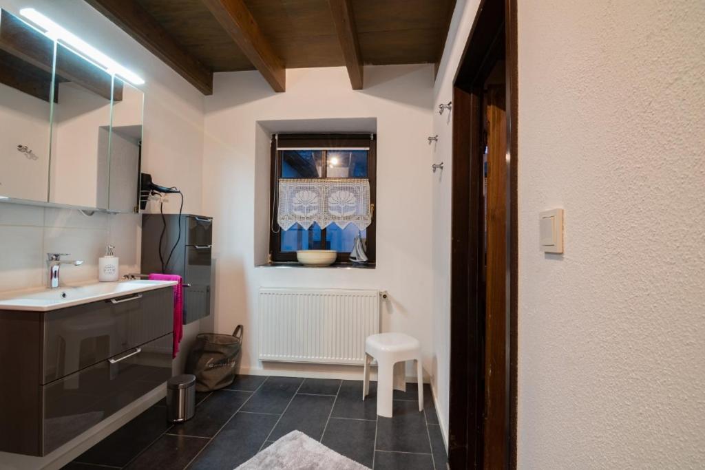 Ferienhaus Haus Am Puetz Wintrich Eksteriør bilde