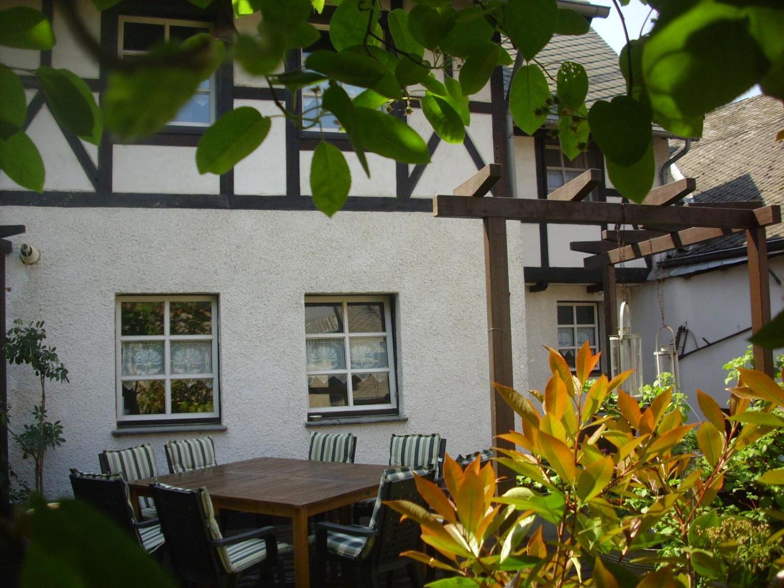 Ferienhaus Haus Am Puetz Wintrich Eksteriør bilde
