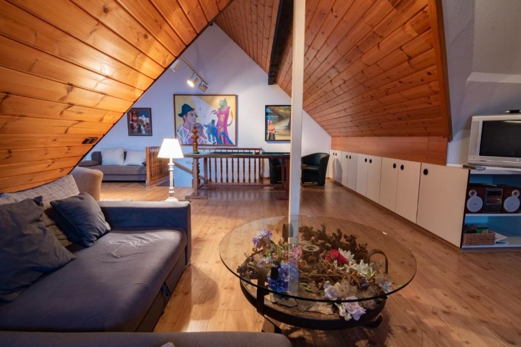 Ferienhaus Haus Am Puetz Wintrich Eksteriør bilde